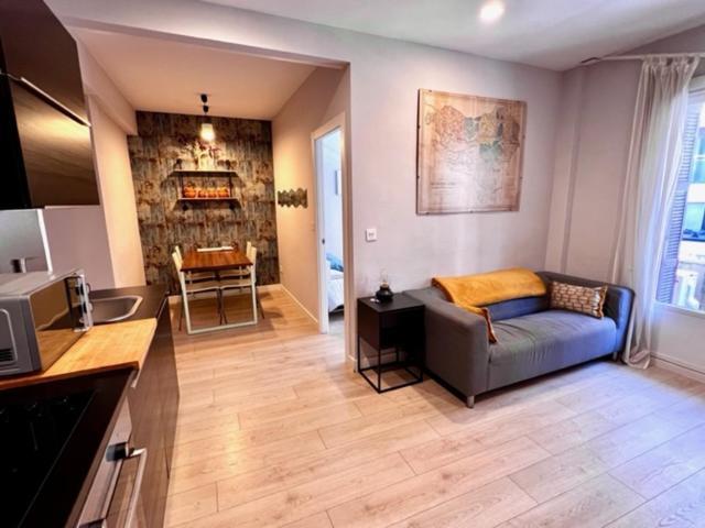 Cabernet Sauvignon Apartment. Surf Beach サン・セバスティアン エクステリア 写真